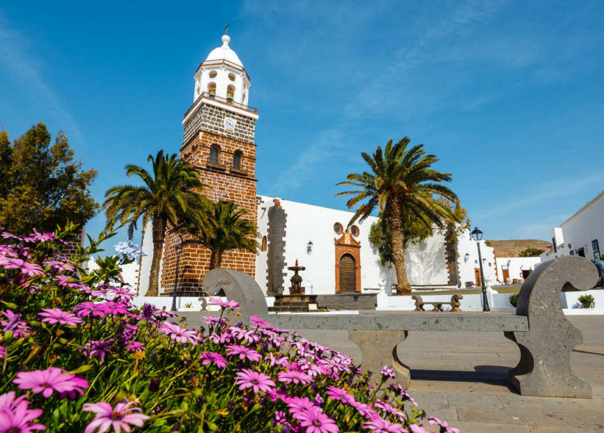 Lanzarote - trhy a ostrov La Graciosa