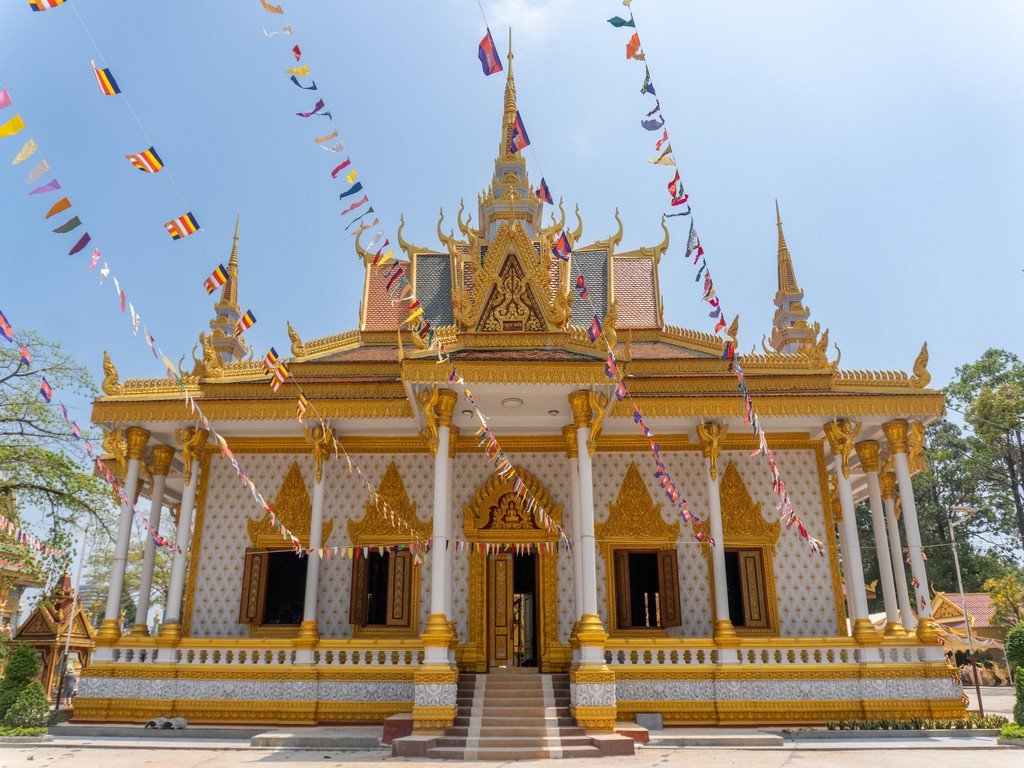 OKRUH MĚSTEM A POBŘEŽÍM SIHANOUKVILLE