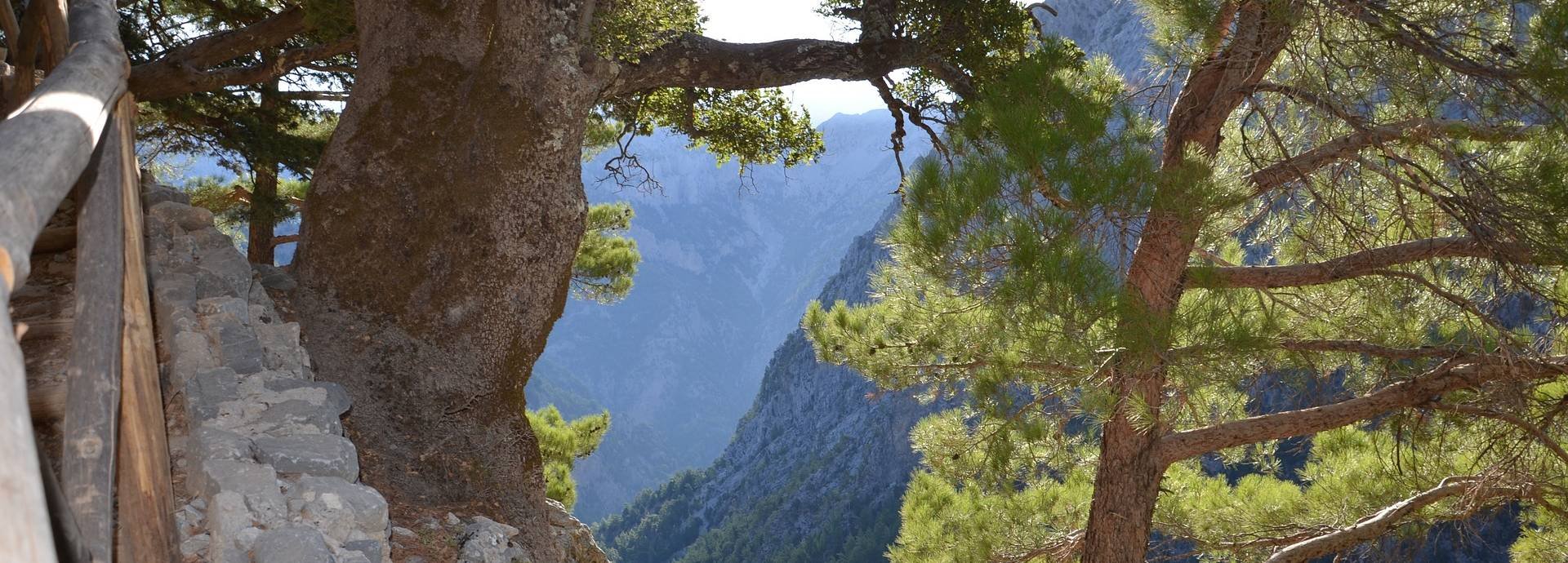 crete-2772285_1920x690