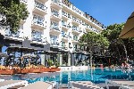 Hotel s bazénem