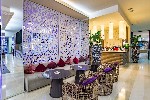 Lobby bar