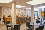Cocktail bar