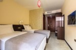 Černá Hora, Bečići, hotel Premier, pokoj typu standard
