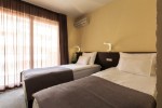 Černá Hora, Bečići, hotel Premier, pokoj typu standard s oddvojenými lůžky
