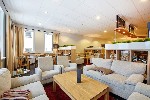 Lobby bar