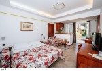 Hotel ZATON HOLIDAY RESORT dovolená