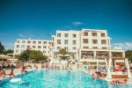 Hotel s bazénem