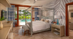 Carisia One Bedroom Swim-up Suite 