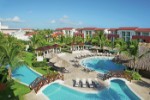 Dominikánská republika, Východní pobřeží, Punta Cana - NOW GARDEN PUNTA CANA - Bazén s hotelem