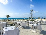 Restaurace na terase