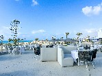 Restaurace na terase