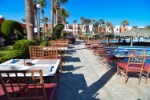 Restaurace u bazénu