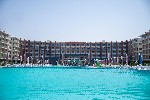 Hotel s bazénem