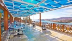 Terasa restaurace s výhledem na moře