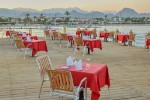 Restaurace na terase