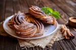 Kringle - tradiční zaplétaný skořicový chléb z Estonska