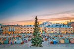 Adventní trhy na náměstí Senaatintori
