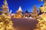 Vánoční osvětlení ve vesničce Santa Clause, Rovaniemi