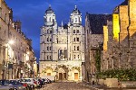 Hotel Carcassonne a perly jižní Francie – historie, víno a moře dovolená
