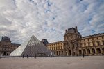 Pariz_Louvre_2_Radynacestu_Pavel_Spurek.jpg