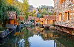 Turisty oblíbené Dilijan, také označované jako Švýcarsko Arménie
