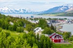 Město Akureyri na severu Islandu