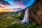 Vodopád Seljalandsfoss