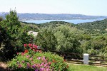 Itálie, Řím, Baja Sardinia - Club Li Graniti - výhled z hotelu
