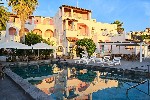 Hotel s bazénem
