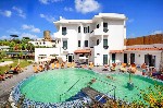 Hotel s bazénem