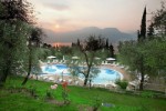 Itálie, Lago di Garda, Brenzone - RELY - bazén s výhledem na jezero