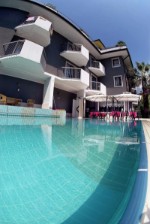 Itálie, Lago di Garda - Villa Delle Rose - bazén
