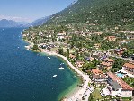 Pobřeží jezera Lago di Garda