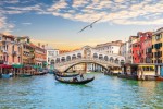 Rialto Bridge, Benátky