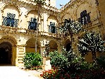 Malta_Valetta_Velmistrovsky_palac.jpg