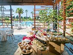 Snack bar