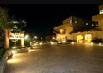 Hotel v noci