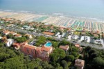 Itálie, Toskánsko, Marina di Pietrasanta - VERSILIA PALACE HOTEL - pláž