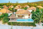 Pool vila, Beachfront