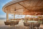 Aqua bar a grill