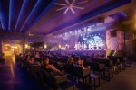 Plaza bar