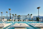 Hotel s bazénem