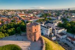 Pohled na Gediminasovu věž a na Staré město