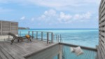 Sunrise/sunset overwater villa terasa