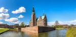 V renesančním zámku Rosenborg Slot jsou vystaveny dánské korunovační klenoty