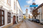 Joseph Haydn-Straße mit Haydnhaus und Franziskanerkirche M