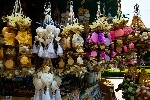 Bratislava_vanocni_trhy_rucni_dekorace_prirodni_mydla.jpg