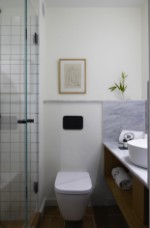 Dvoulůžkový pokoj s výhledem do zahrady - koupelna