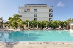 Hotel s bazénem