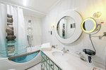 Řecko, Kefalonie, Fiskardo - Fiscardonna Luxury Suites - koupelna